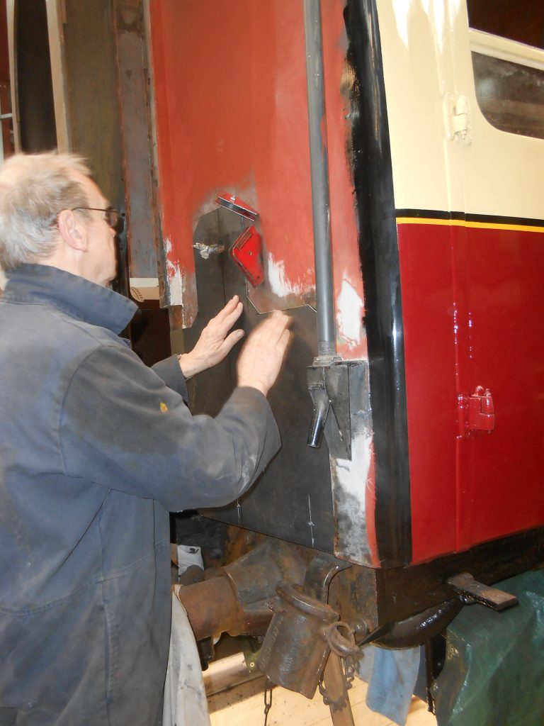 John positions the final piece of steelwork on the RMB