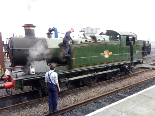 5643 being prepared at Bo'ness on Saturday