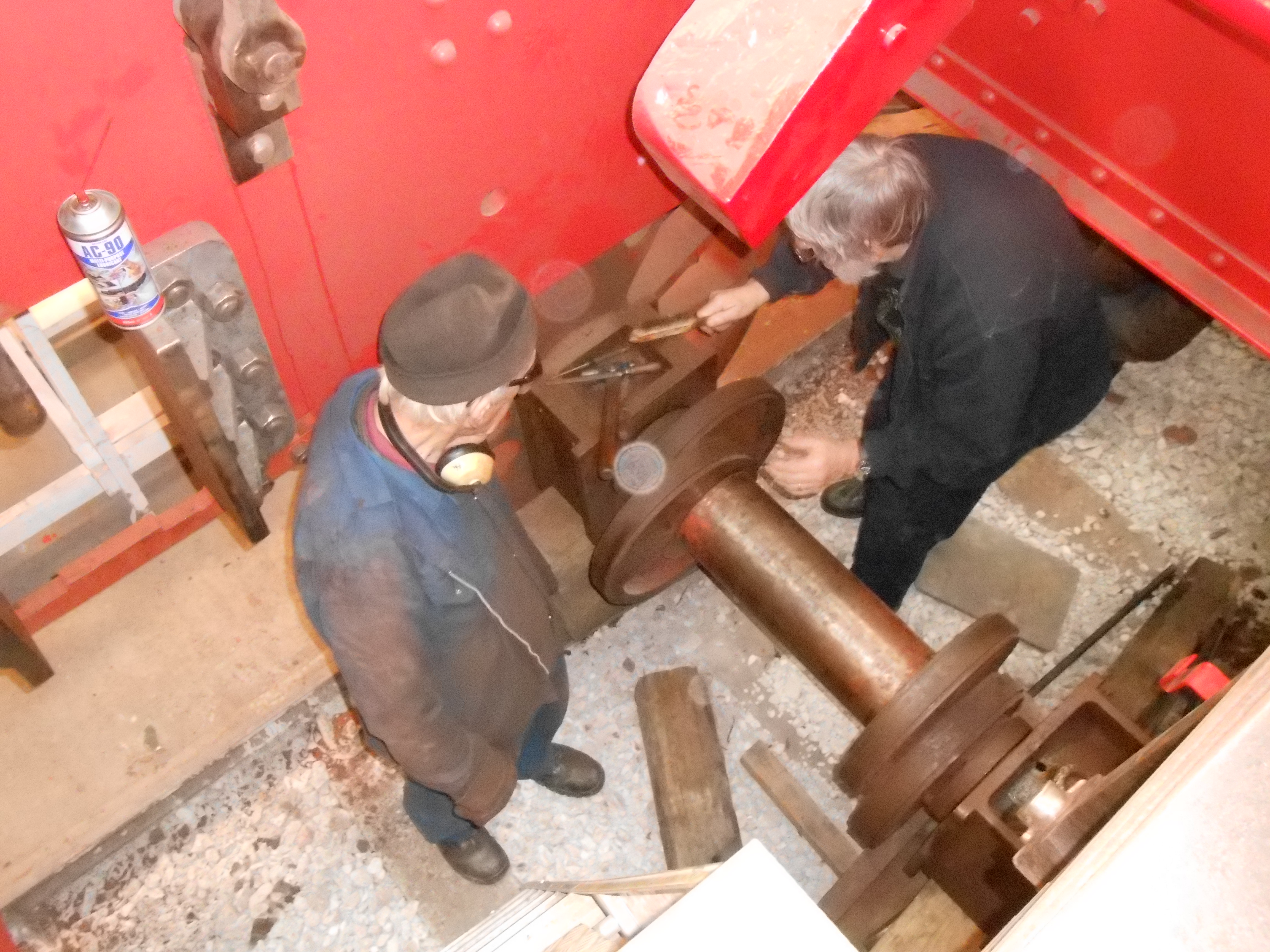 Alan and Howard at work on Caliban's axleboxes