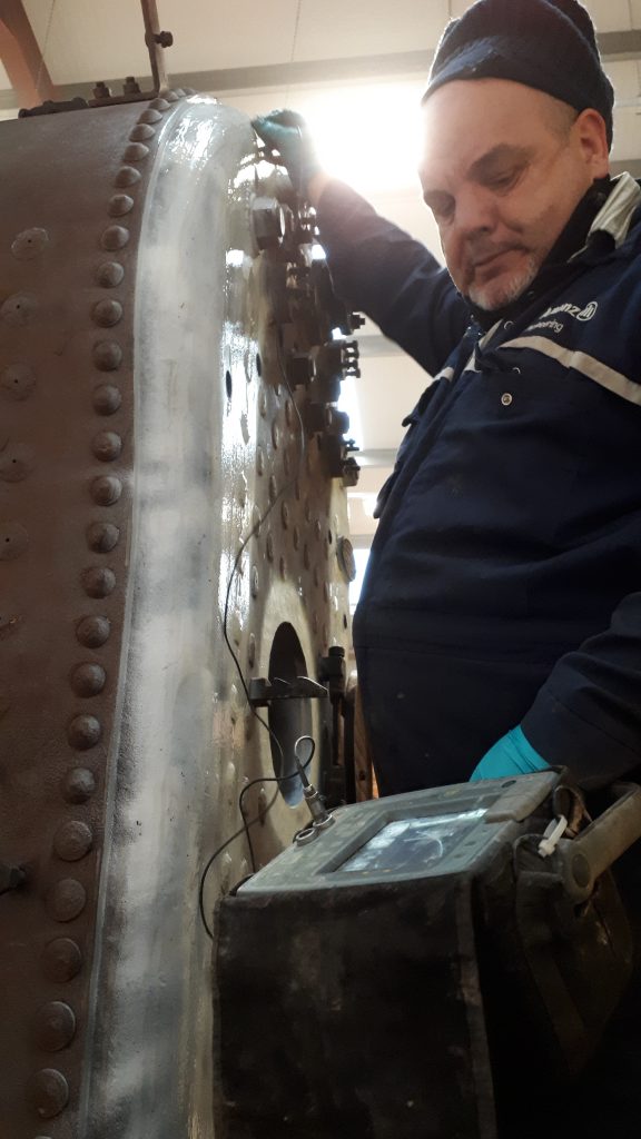 Jim Kennedy undertakes the NDT examination of FR 20's boiler