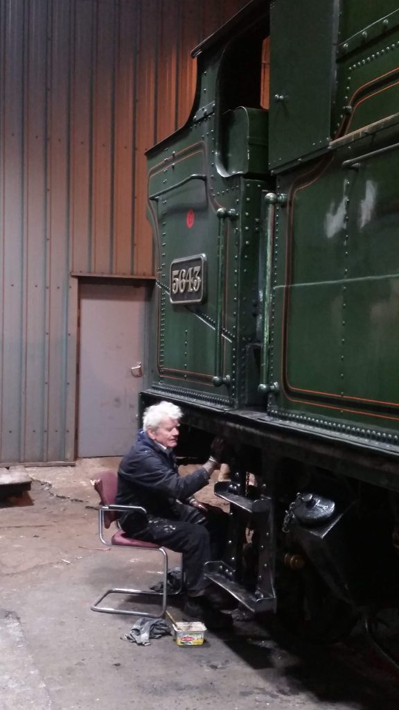 Fred polishes 5643 at Embsay