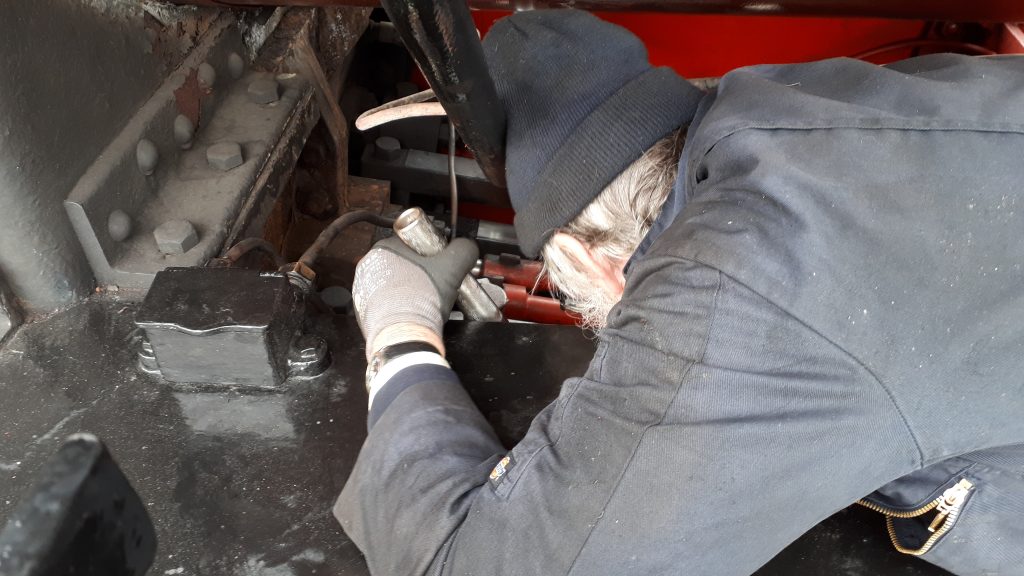 Alan inspects Cumbria's left hand piston gland