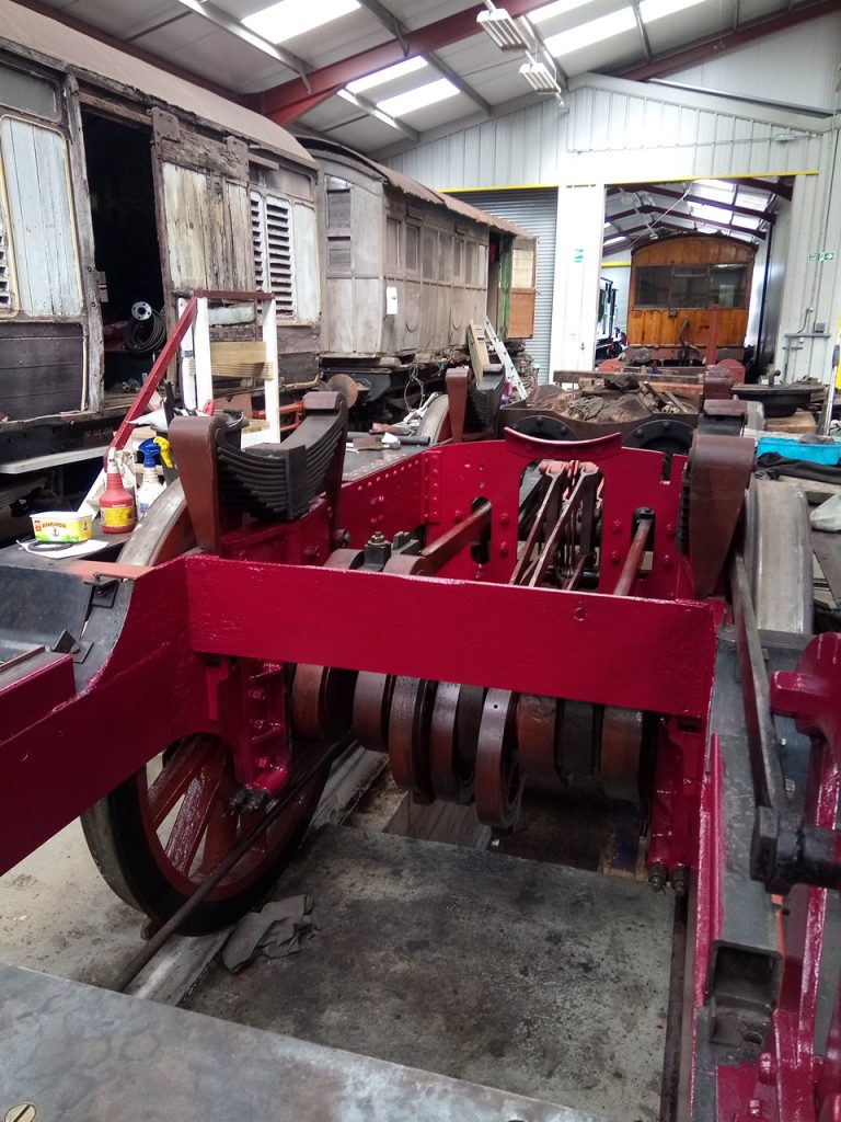 Red undercoat on the rear inner frames of FR20