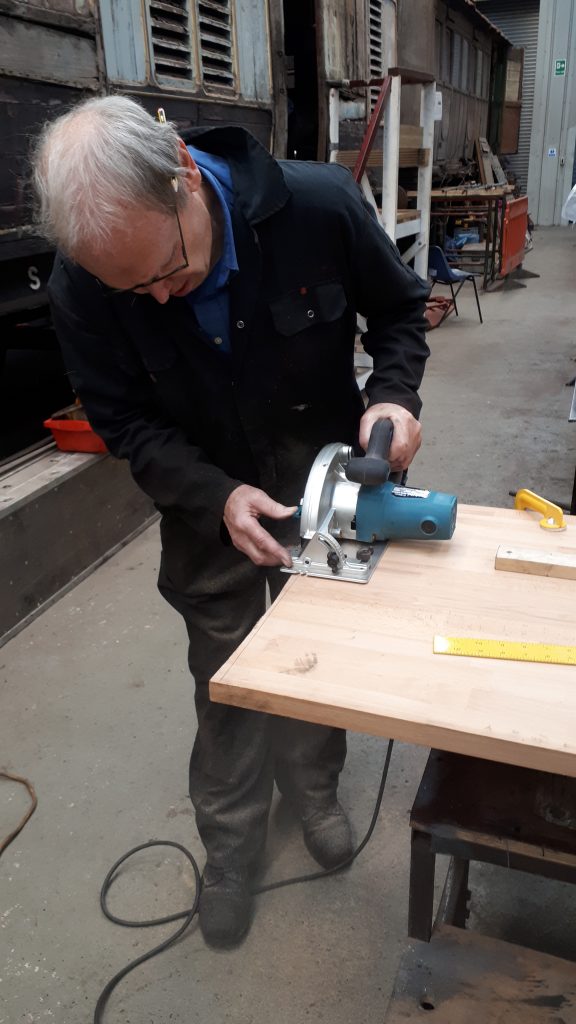 JD making new pipe bending vice bench