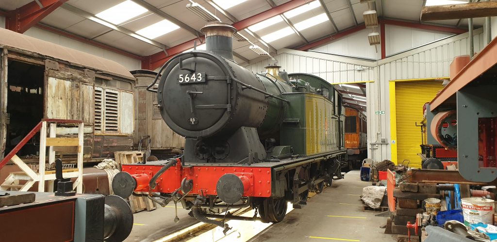 5643 over the pit in the FRT shed