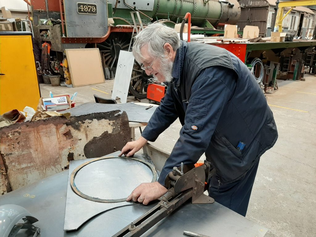 Alan preparing a new joint ring