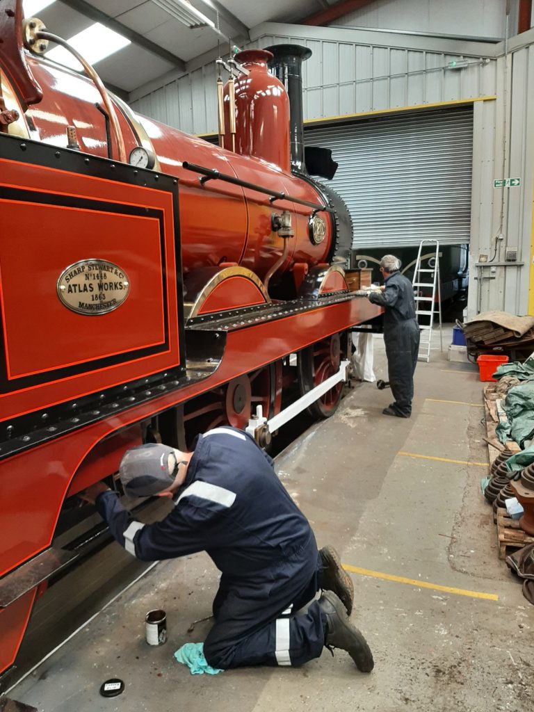 Ron Crowe and Paul Balshaw at work on FR 20