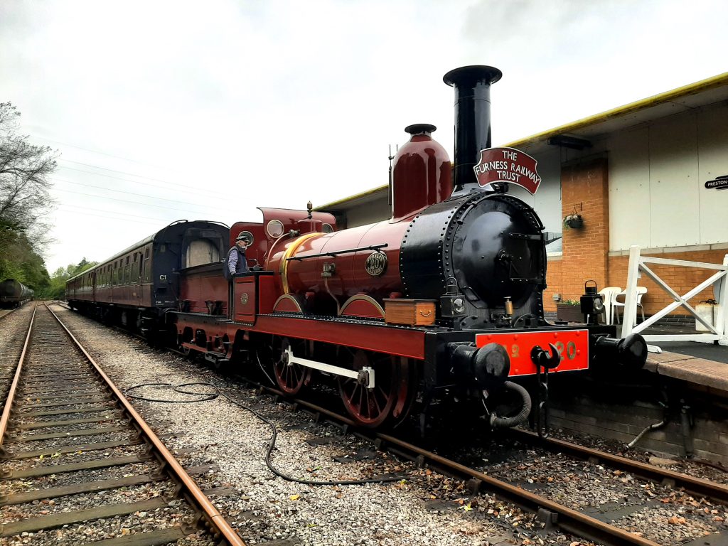 FR 20 in Riverside station with the 11.00 train on Saturday, 23rd October