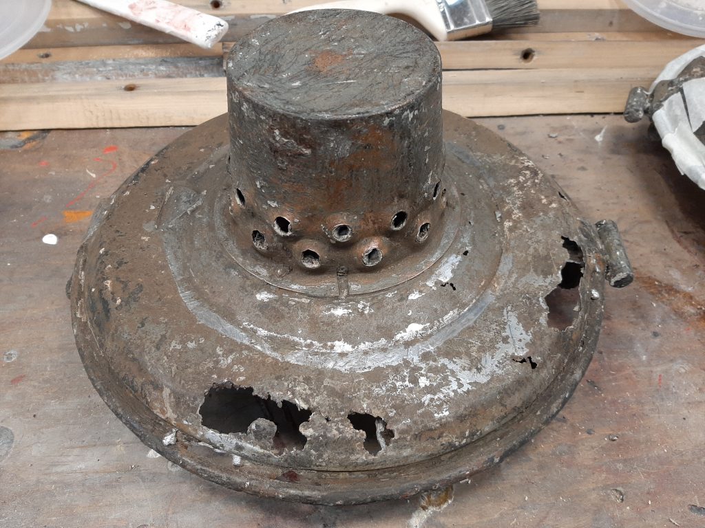 Gas lamp housing before repair