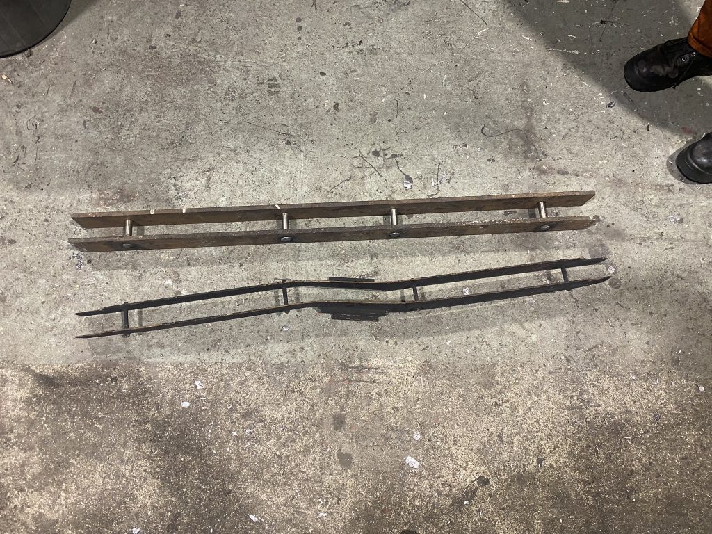 New and old smokebox door cross bars