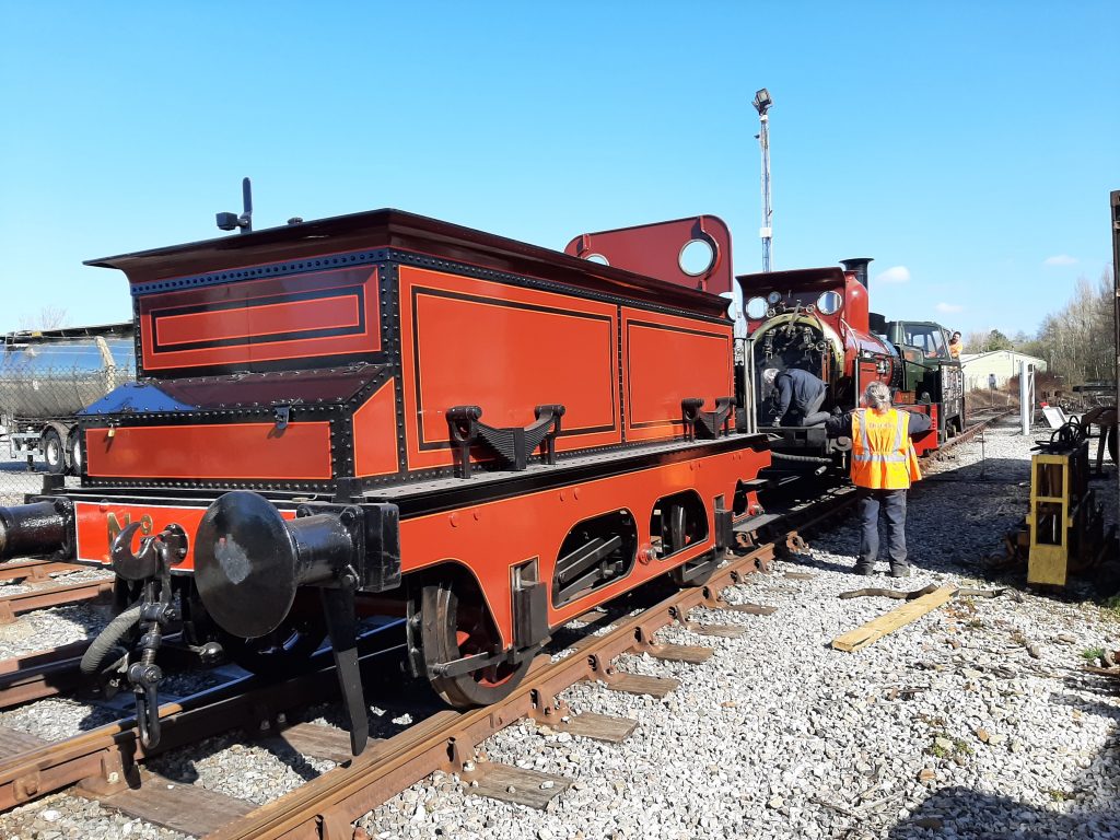 Engine and tender of FF 20 being coupled up