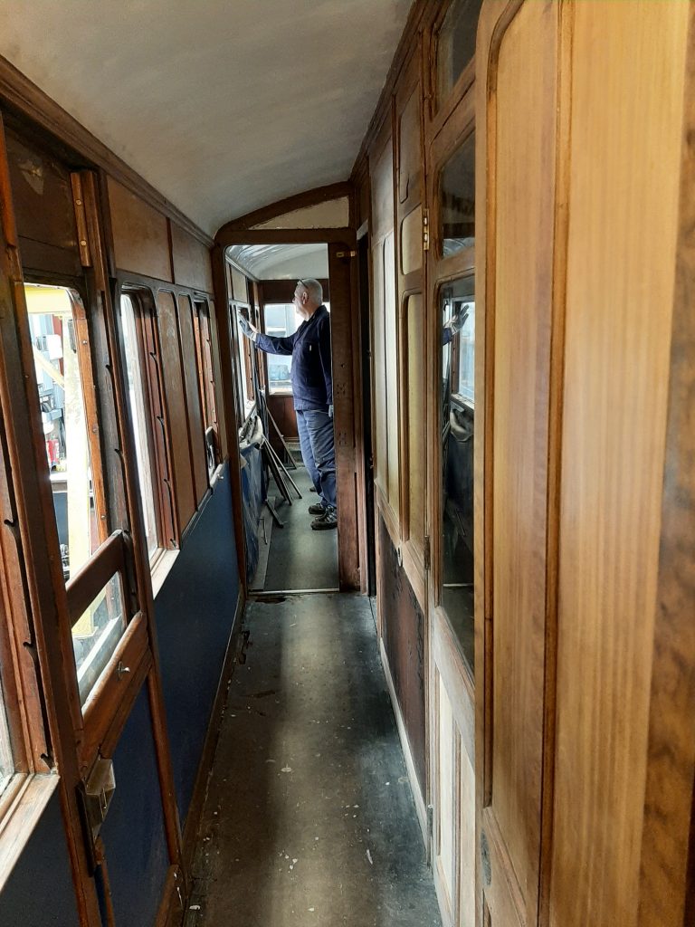 The transformed woodwork in the corridor of GER 5