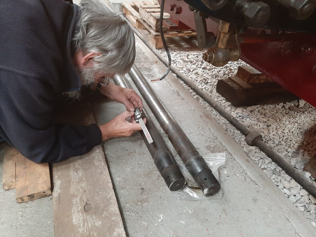Alan with Caliban's piston rods