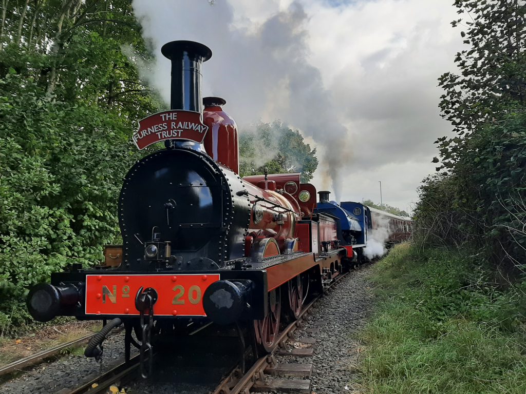 FR 20 and Linda at Strand Road with probably FR 20's last train of the season