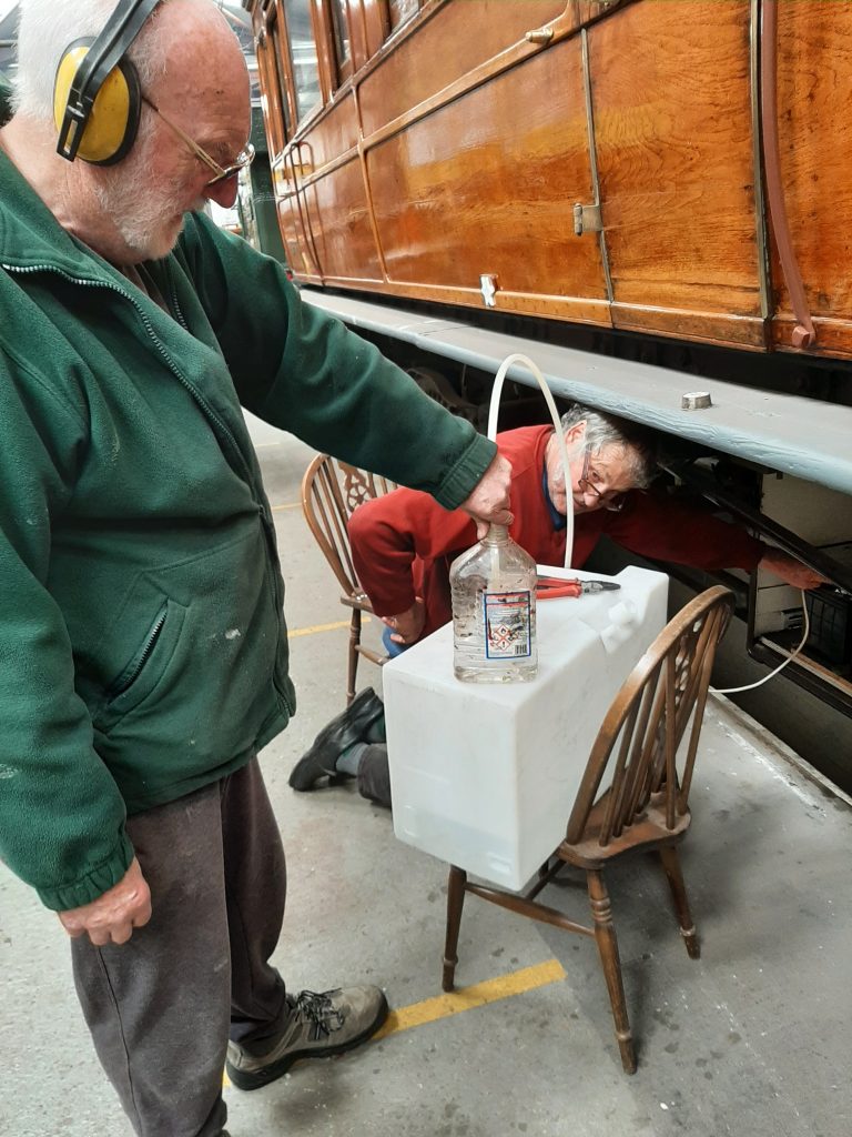 Keith wires up the new water tank for GER 5 for Phil to test