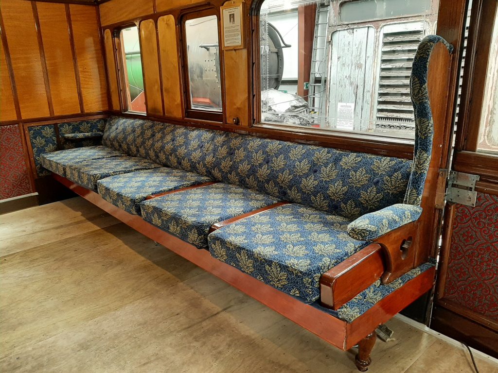 The chaise longue ready for passengers